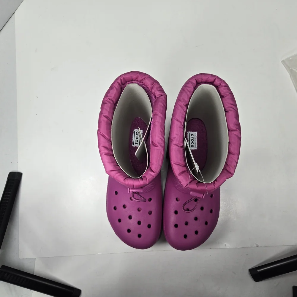 Crocs Classic Lined Neo Puff Fuschia Pink Fun Kids Snow Boots Size J6 (Big Girl)